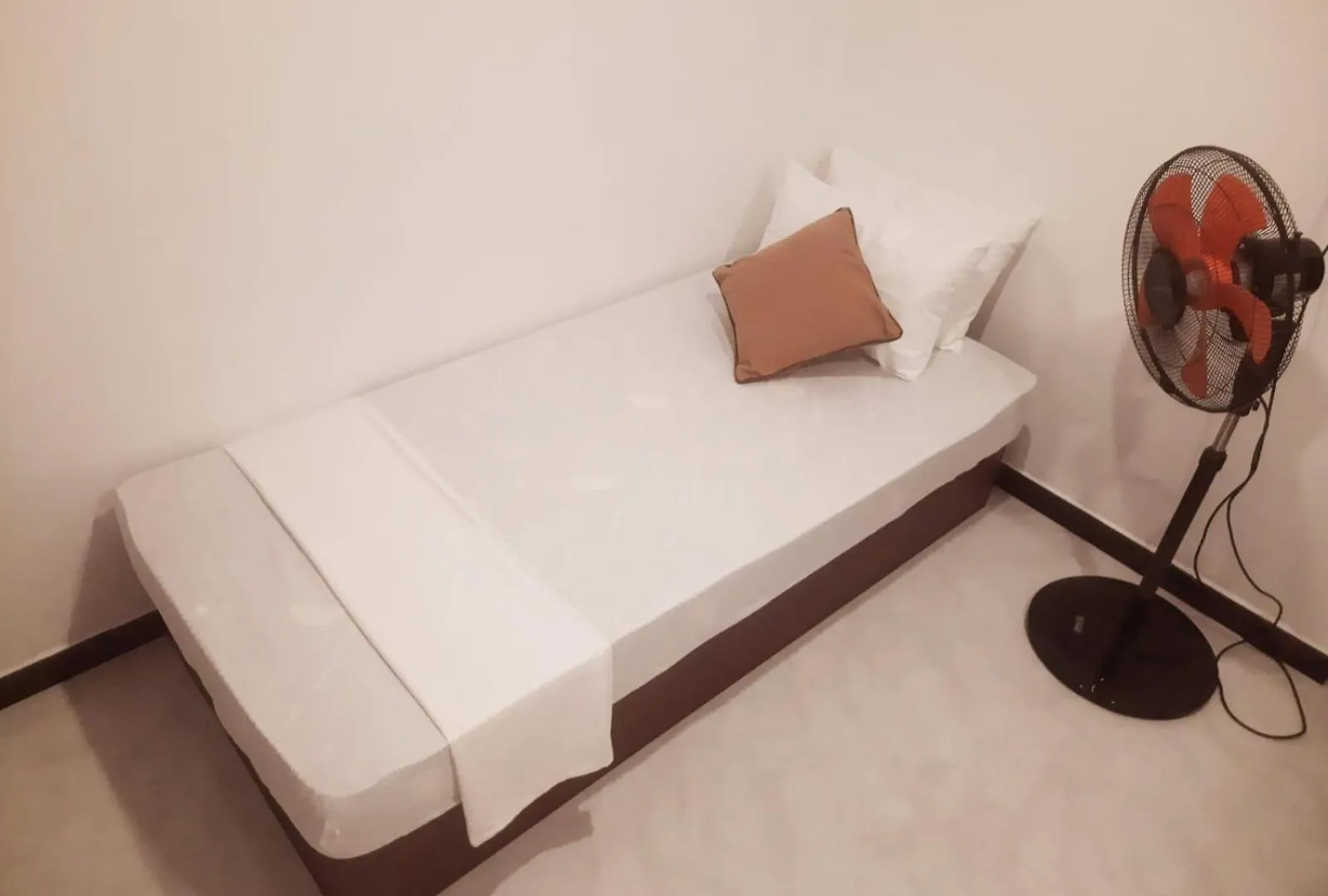 Negombo Breeze Apartment Homestay
